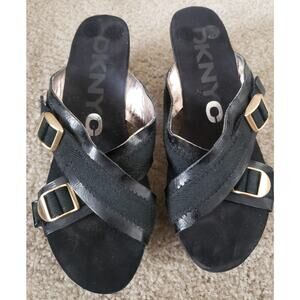 DKNY Faux suede/leather Buckle Strapped Wedge Sandals Women Size 7